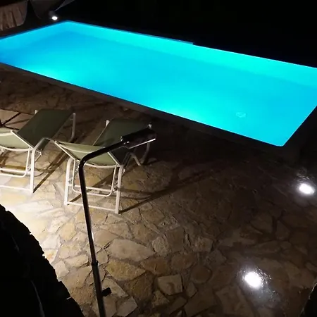 Kukuwaia * Almyrida (Crete)